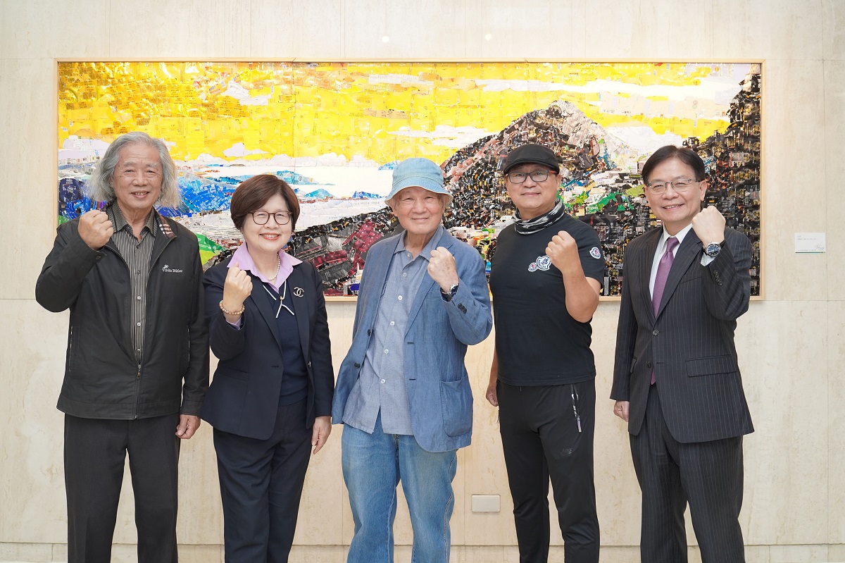 第一銀行文教基金會推展藝文公益有成 三度榮獲「文馨獎」肯定，共1張。