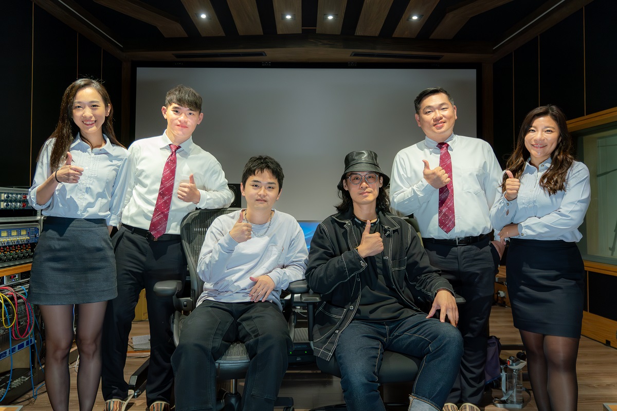歡慶邁向125週年 第一銀行首推形象歌曲《就在你左右》1/1