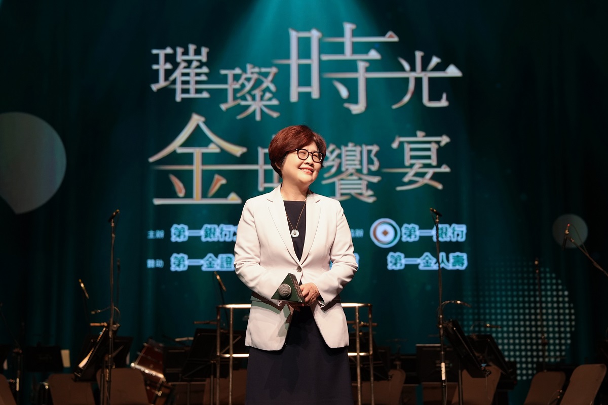 一銀文教基金會音樂會嗨翻港都 曾心梅、許富凱精采演唱