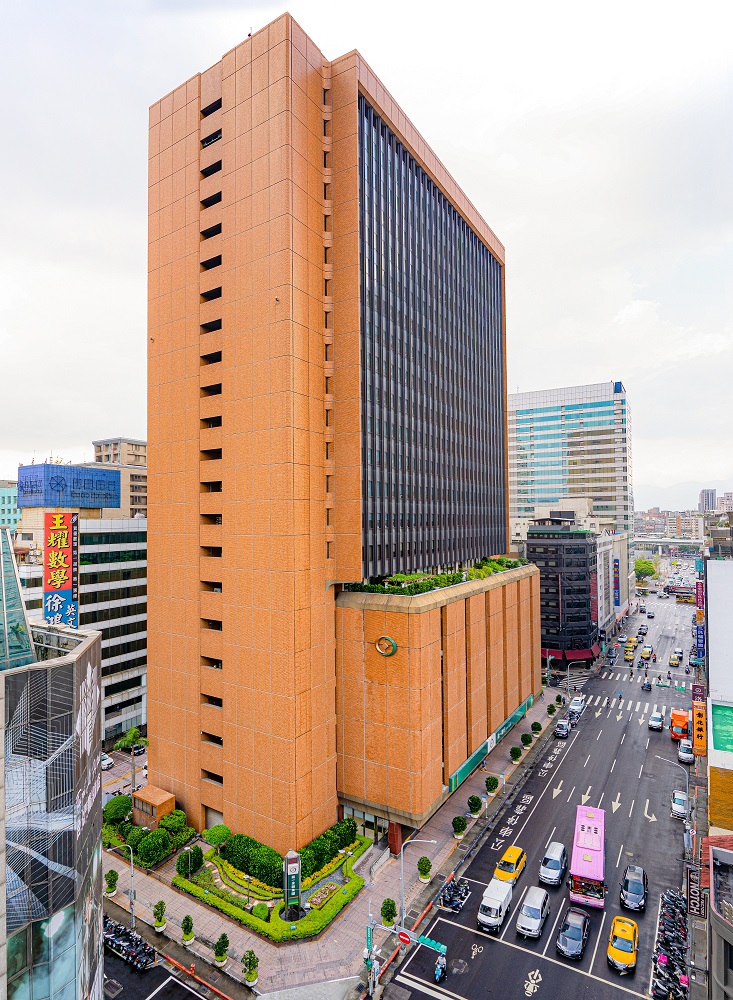 深化高資產布局 第一銀行進駐高雄資產管理專區滿週年